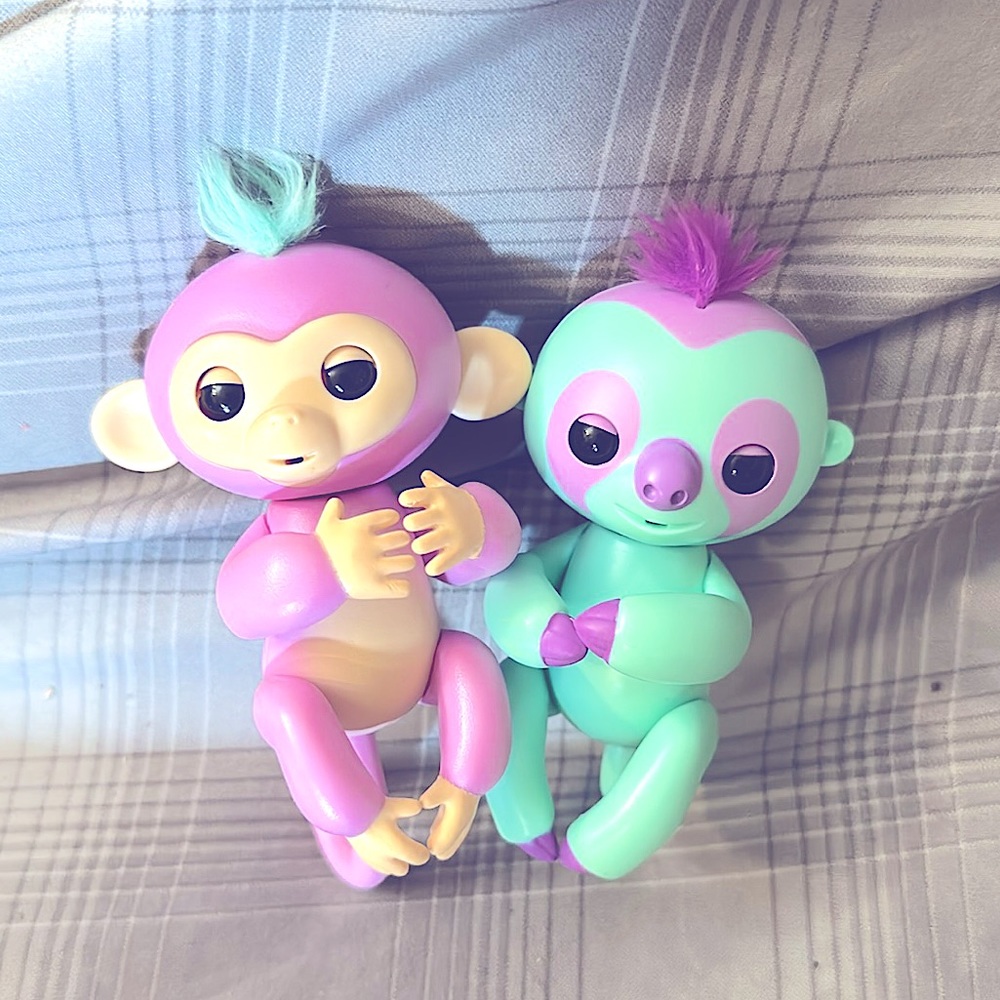 2pc Collectibles FINGERLINGS Interactive Kids Toys [{Monkey Baby & Sloth Baby]}